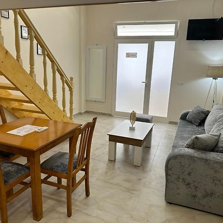 Troy Aparthotel Durrës 外观 照片