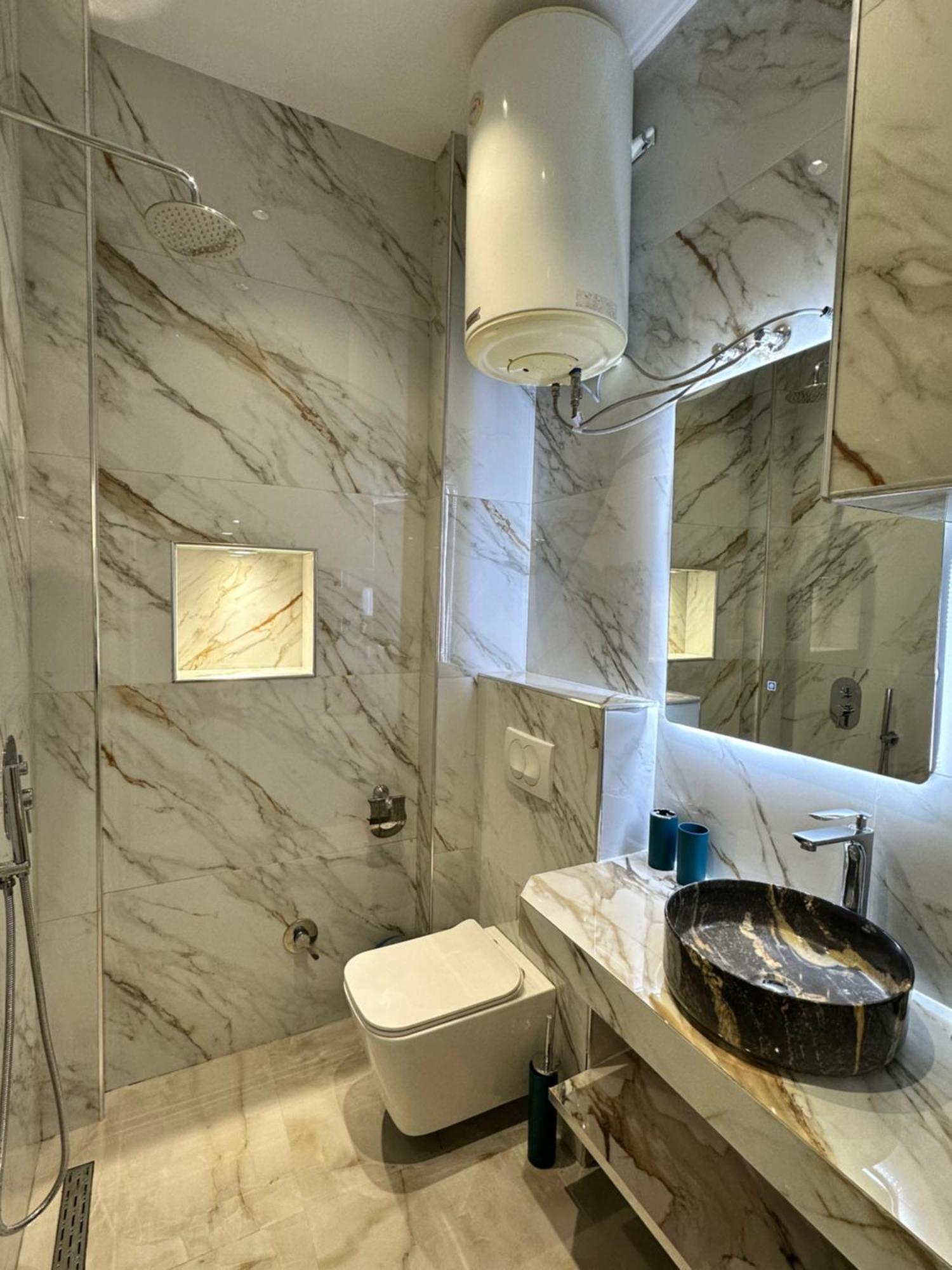 Troy Aparthotel Durrës 外观 照片