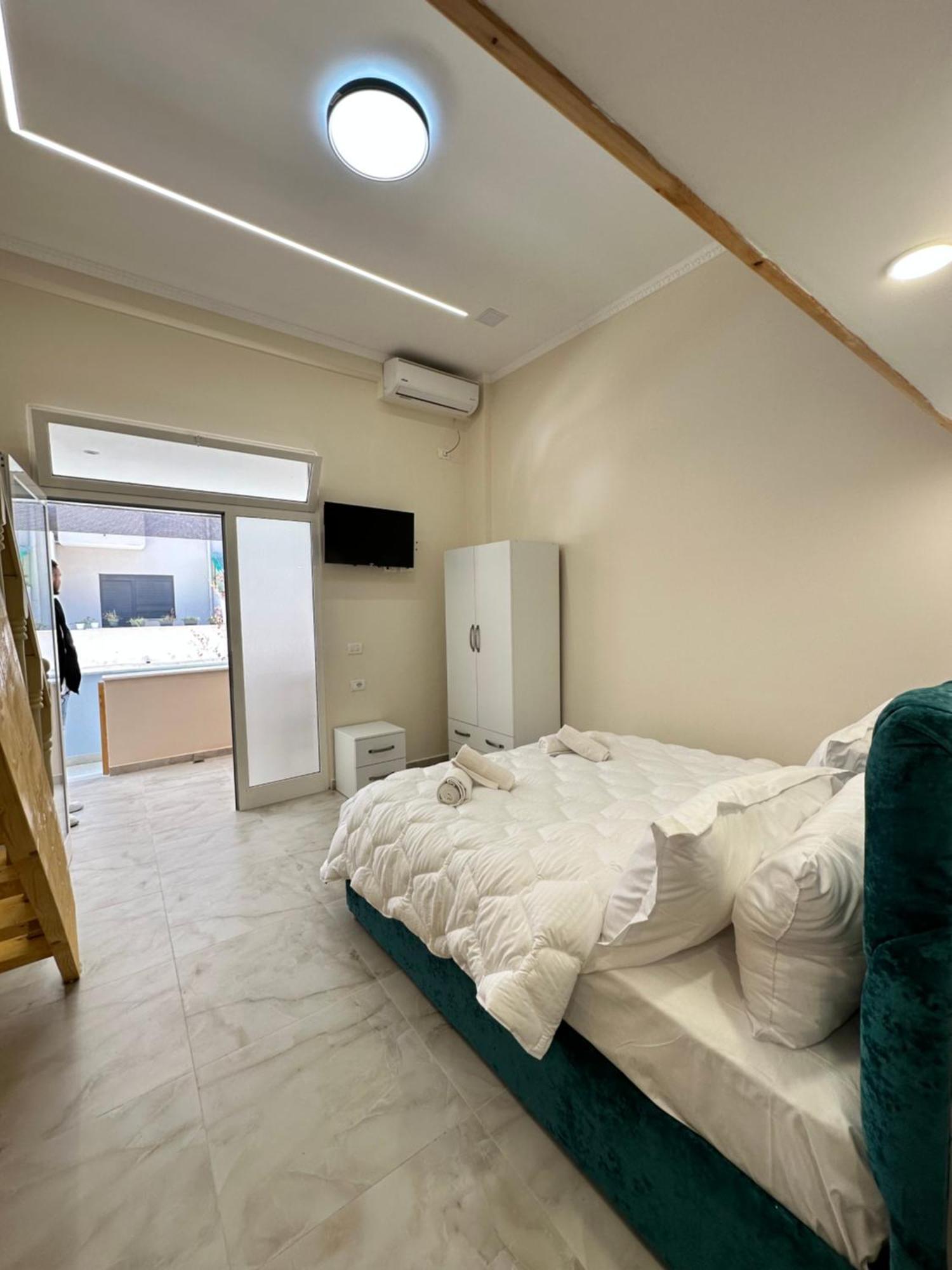 Troy Aparthotel Durrës 外观 照片