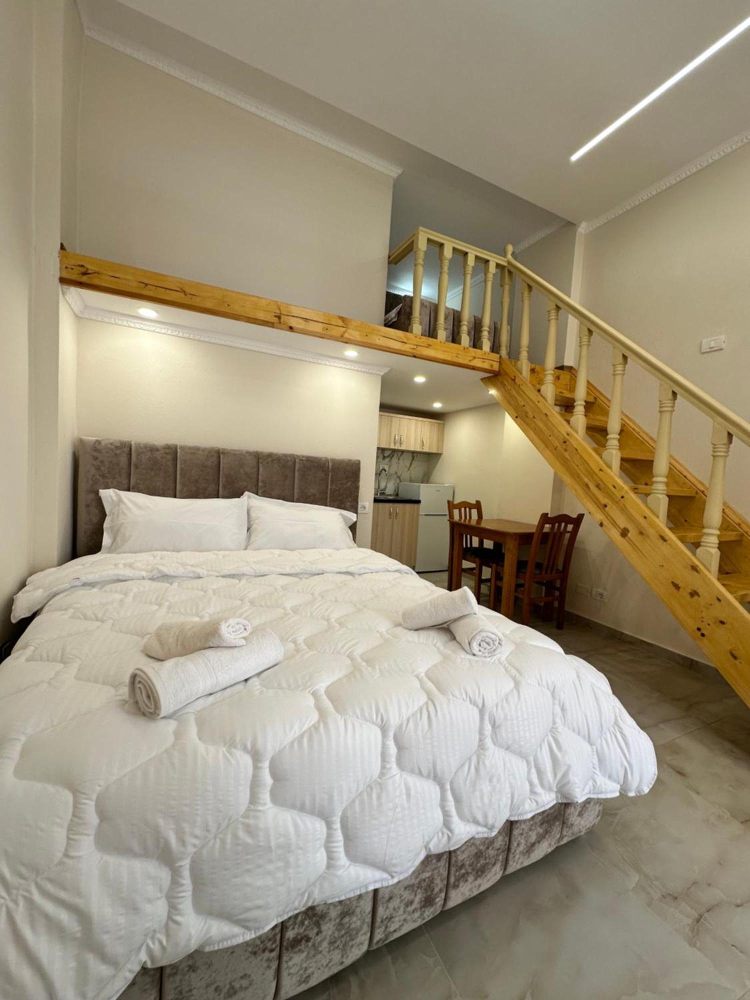 Troy Aparthotel Durrës 外观 照片