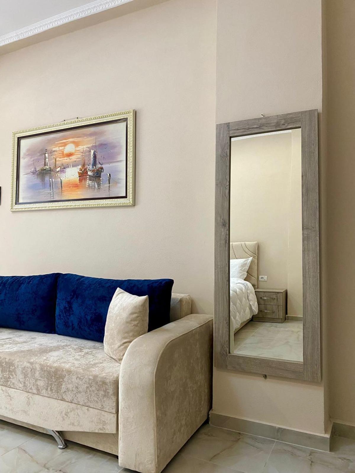 Troy Aparthotel Durrës 外观 照片