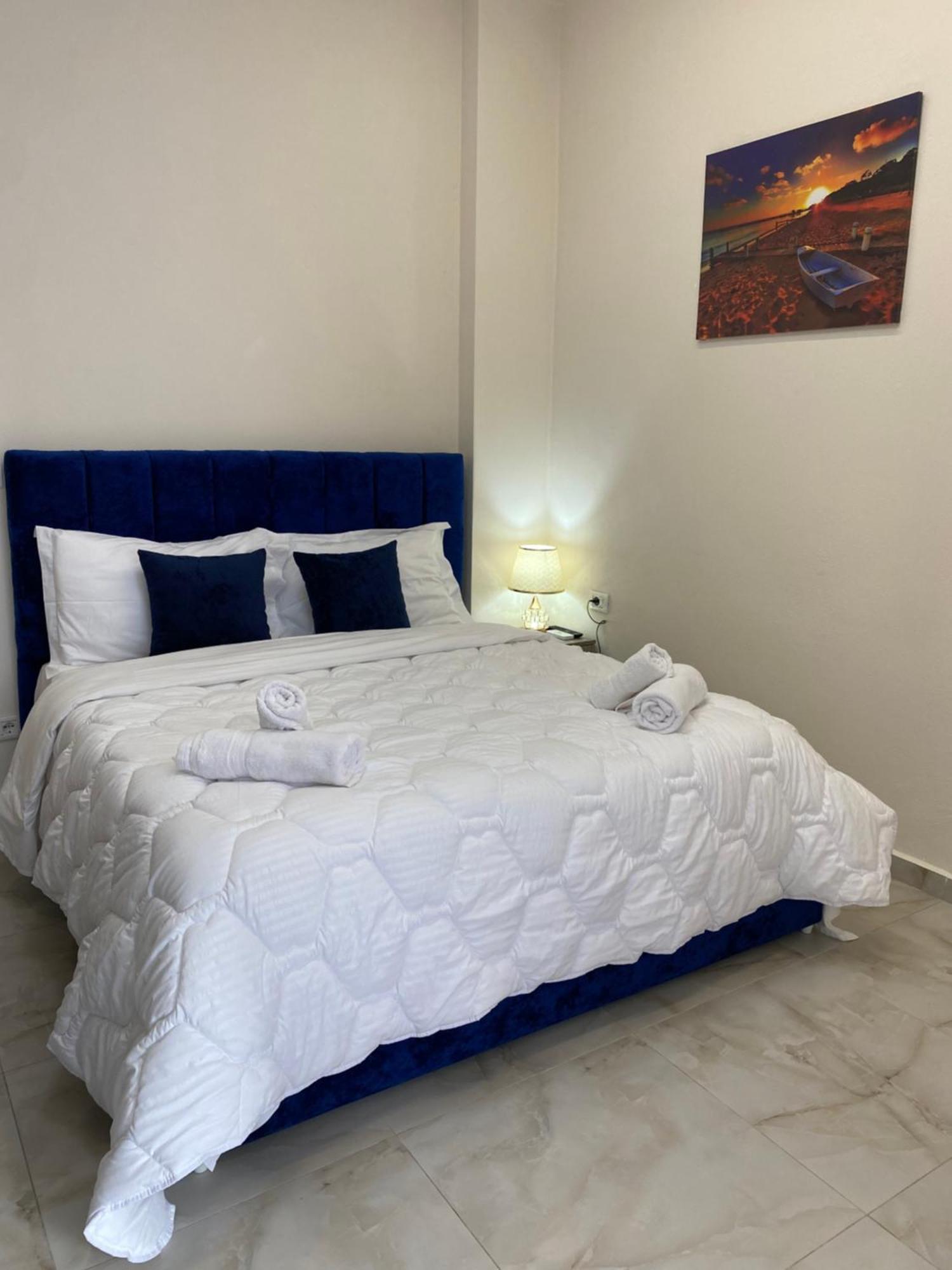 Troy Aparthotel Durrës 外观 照片