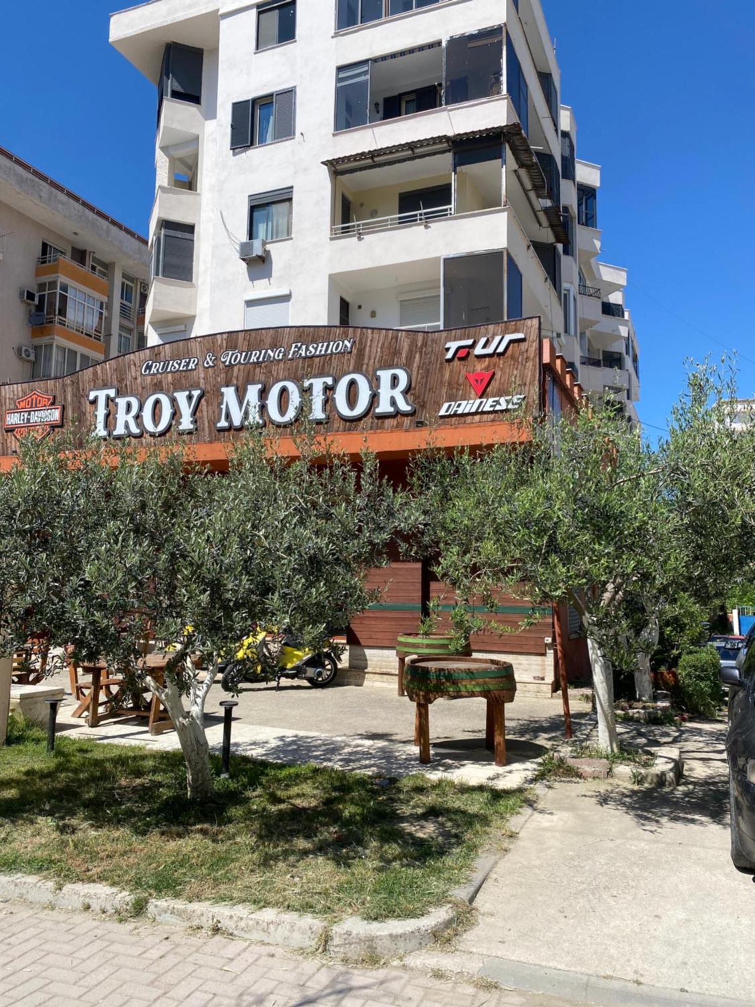 Troy Aparthotel Durrës 外观 照片