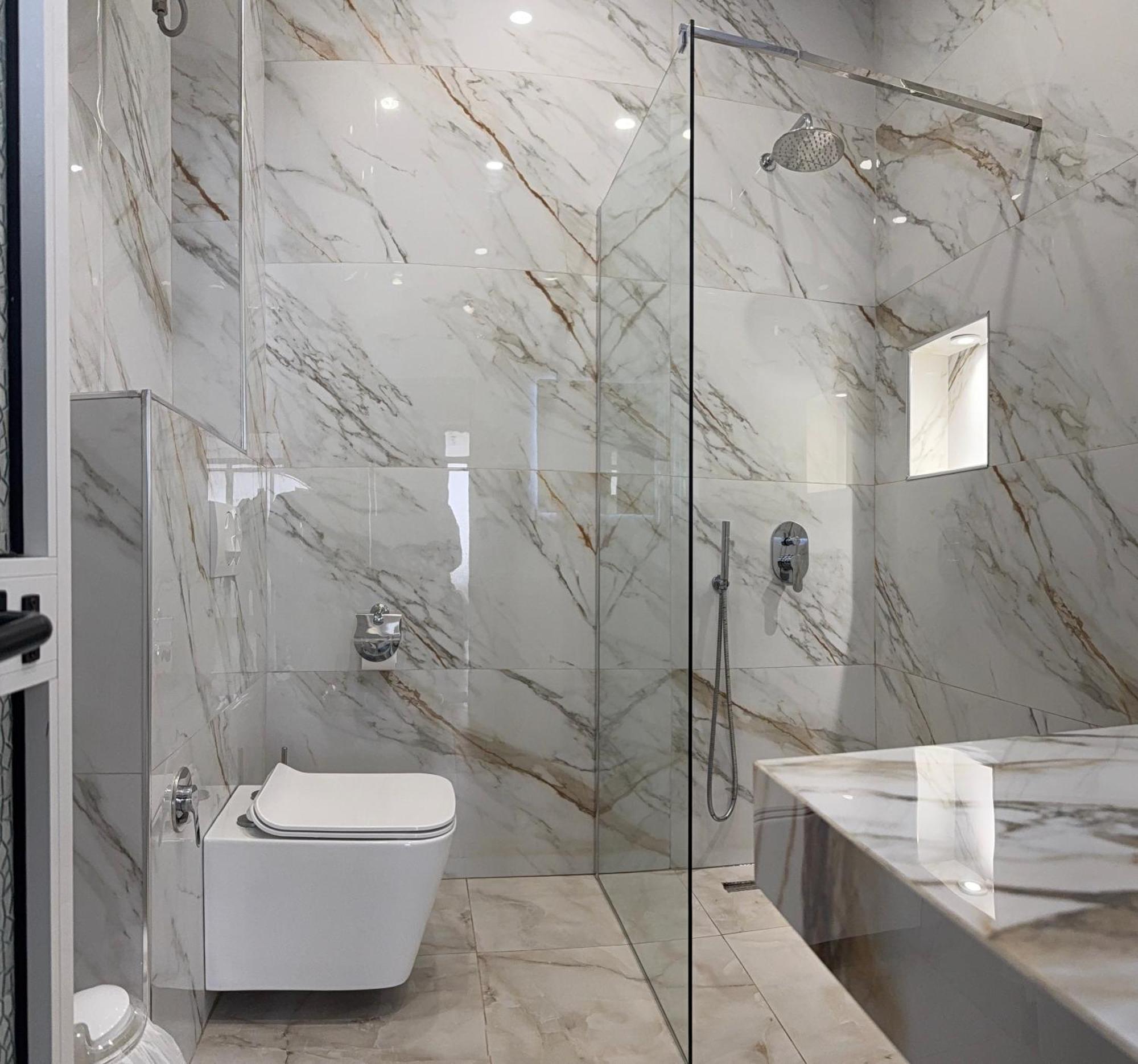 Troy Aparthotel Durrës 外观 照片